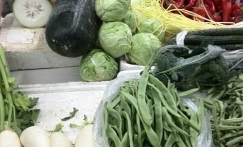 素食主义者|人过中年,肉就要少吃了?47岁女子坚持3年不吃肉,结果怎么样?