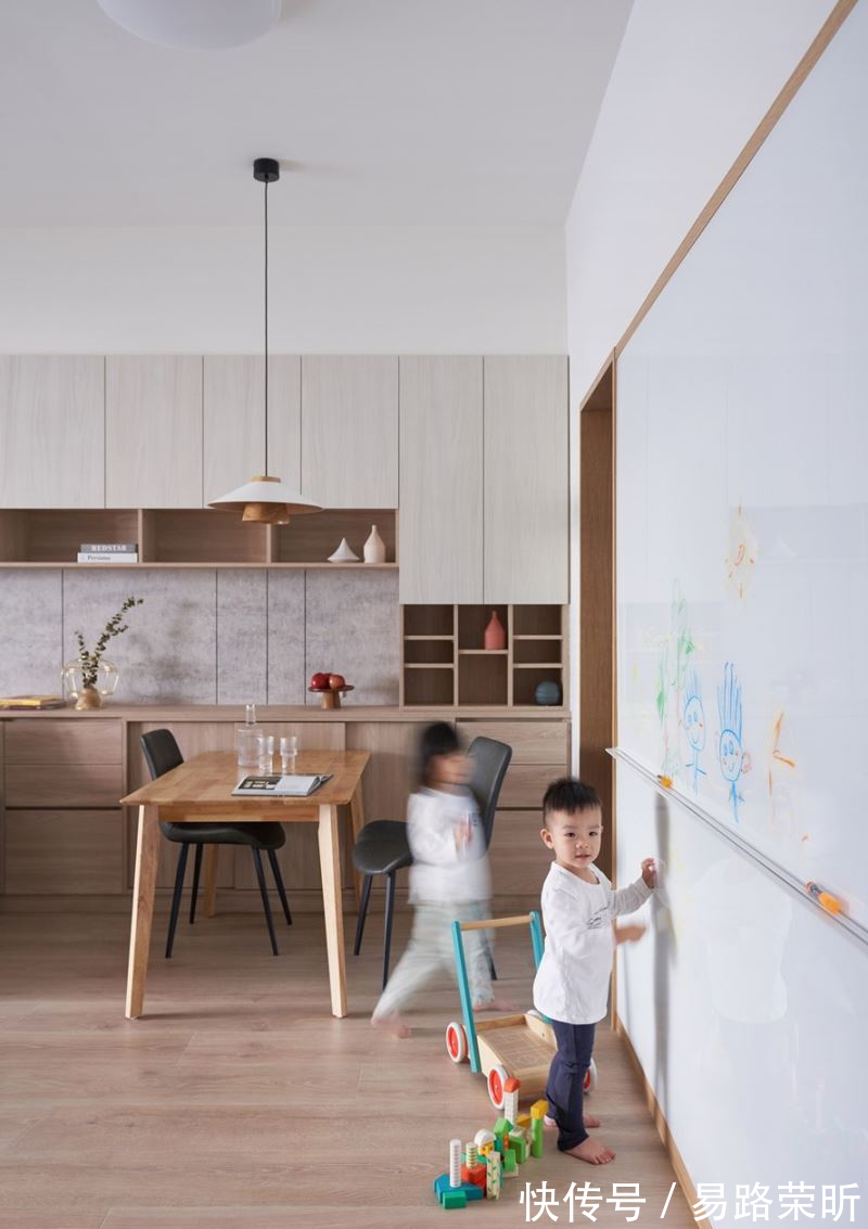 混搭风|分享一套理想的自由在家工作房屋,里面居然隐藏一个混搭风的咖啡馆,超赞了!