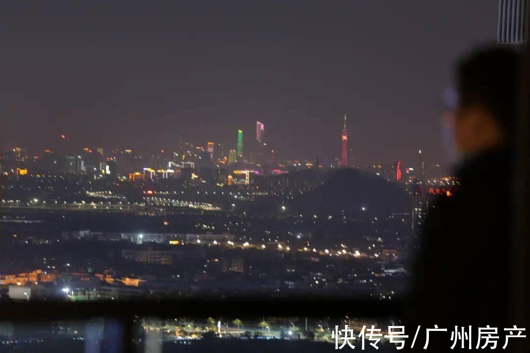 cbd|大师手笔!这套CBD顶复,才是打开塔尖居所的正确方式