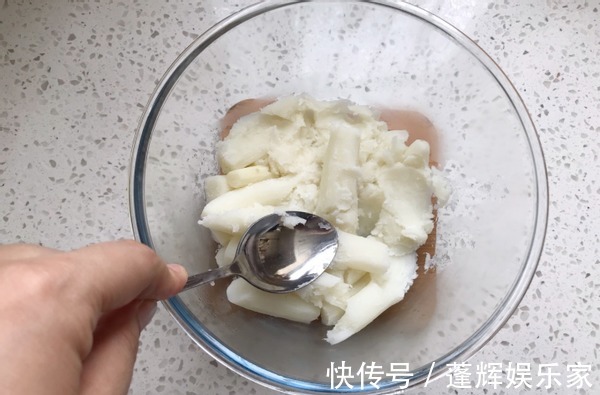 山药|早餐给孩子做一份奶香山药饼，健脾胃，好消化