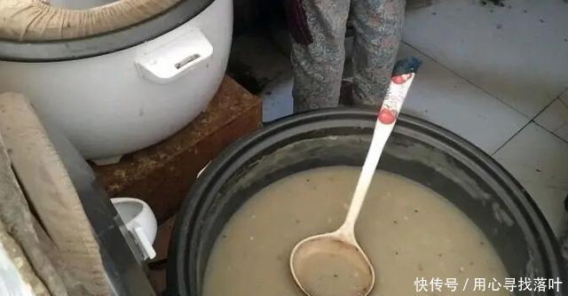 这家|这家有30年历史的油茶馆,从小吃到大口味,一碗油茶要5元钱