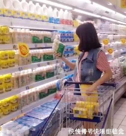 称赞|孩子打烂超市的碗,妈妈的教育方式,超市人人称赞并直接免去赔偿