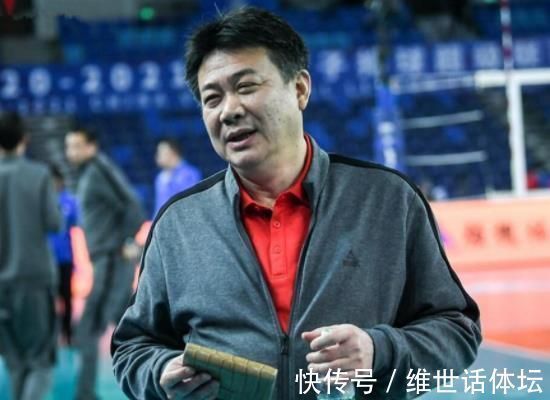 反转|女排新帅再生意外!热议人选或有大反转,男排帅哥成大黑马