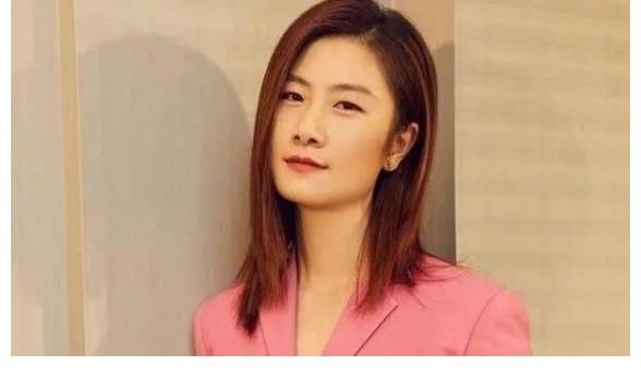 男友|甜蜜約會(huì)！丁寧男友身份被扒出，身高185大有來(lái)頭，或成下個(gè)王楠