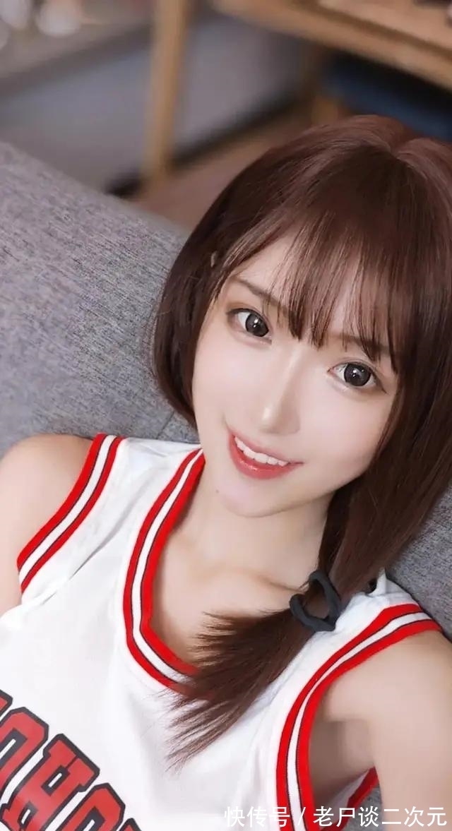 壁纸|食色72——美女壁纸中的恋爱小事
