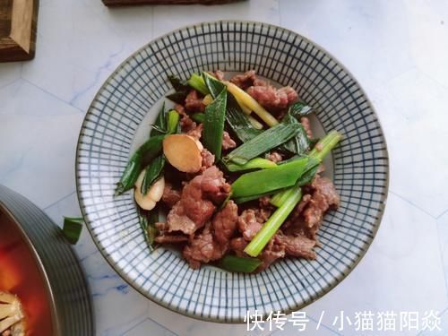 在家宴客,只做了三道菜,有人说太小气,有人合不拢嘴,你们瞧瞧