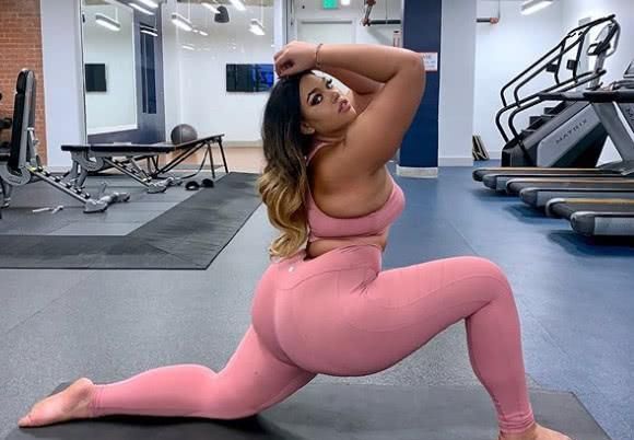 身材|象腿大码模特，南瓜臀感觉有50斤，这身材你能欣赏吗