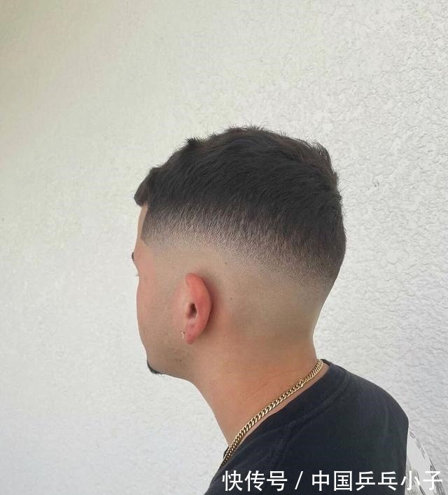 头发 男人帅不帅,三分看长相七分靠发型,同意吗