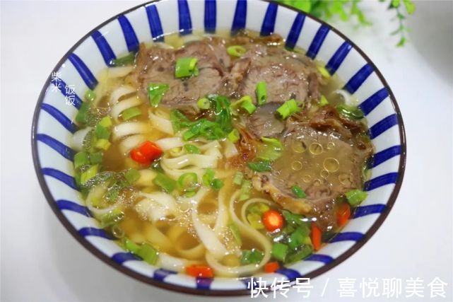 面皮|早餐吃什么这5款我家常做,做法简单快手,早上不用早起了