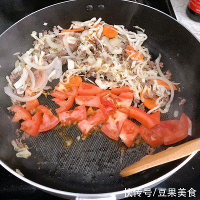 家常炒年糕你这么做，好吃到停不下来