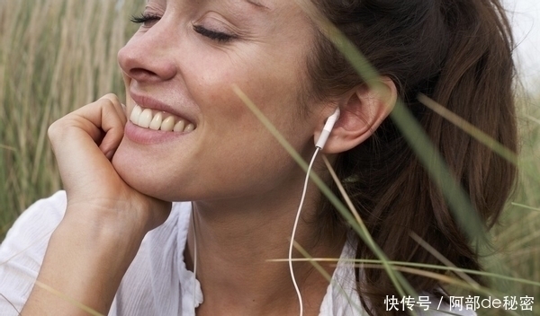 右肩|肝硬化害怕“1种水”,不是枸杞水,平时敞开喝,肝脏干净柔软