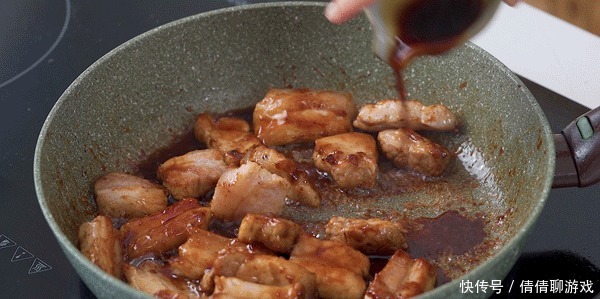 这一锅太香了!不加一滴水,比红烧肉还好吃