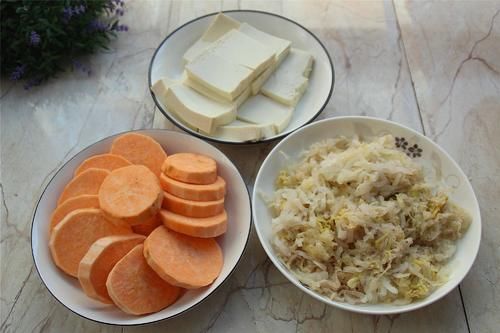 实惠|周末午餐,给老婆做的东北烤肉,解馋又实惠,比烤肉店吃着过瘾