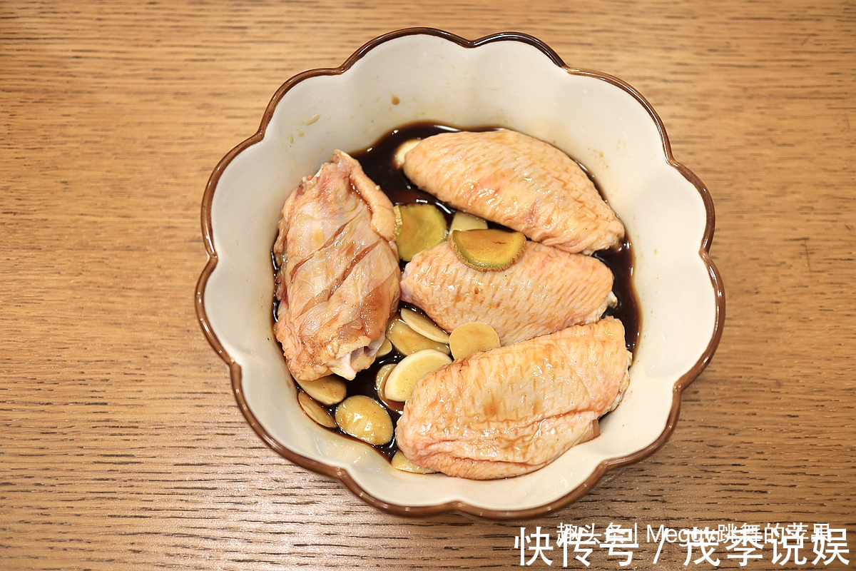 薯条|谁还不是个孩子烤一锅鸡翅和薯条解解馋，不用一滴油健康好吃