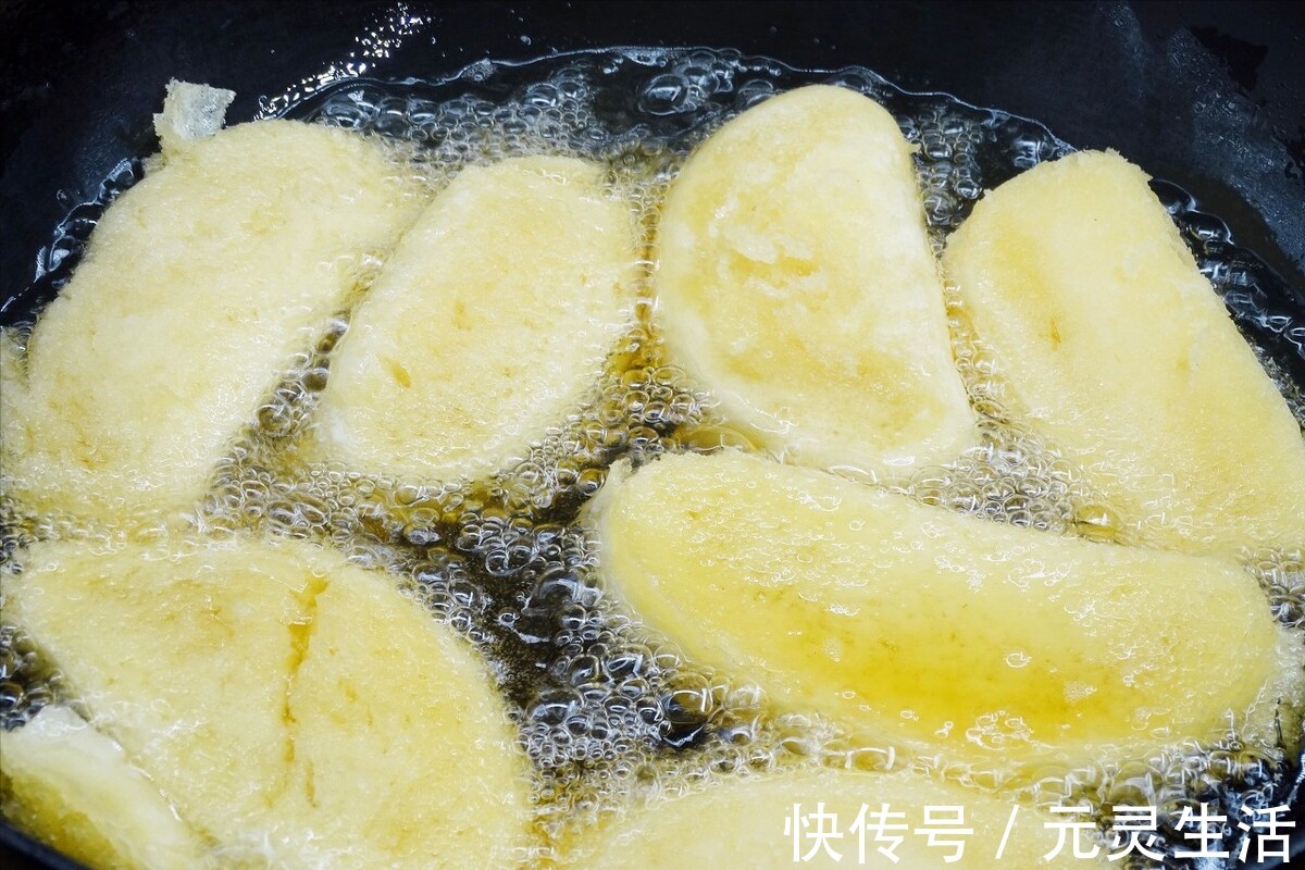 盐水|炸馒头片直接裹蛋液难怪吃着很油腻,多加1步,外酥里嫩不吸油