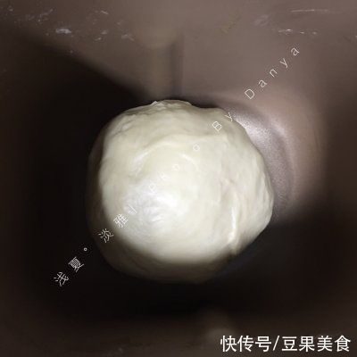 用这个技巧做#福气年夜菜#椰蓉吐司，味道好吃极了