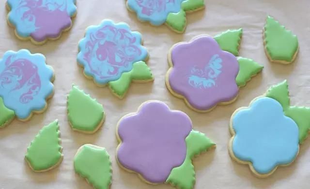 做出|一双巧手,做出童话般的翻糖饼干,看完你会舍不得吃网友称太美