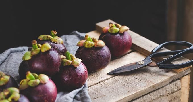 大夫尼古丁也有“天敌”，若不想戒烟，请多吃，肺会感谢你