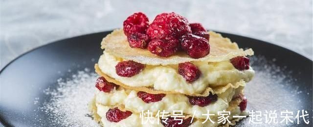 延缓衰老|皱纹最“讨厌”的5类水果,没事多吃,紧致肌肤,彰显女性魅力