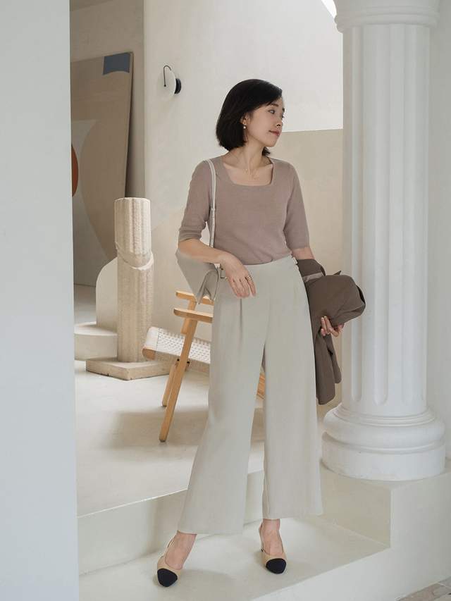 百搭|穿来穿去,还是“小白裤”百搭日常,搭配西装干练知性,美得高级
