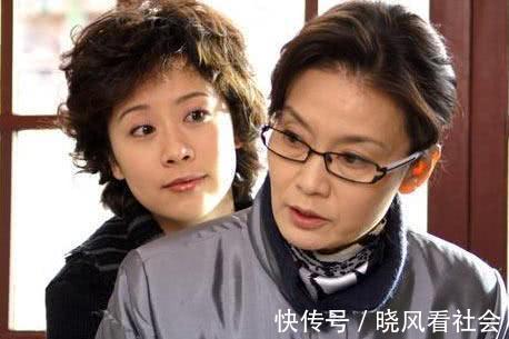 胡丽娟|《双面胶》:丽娟父母犯了4个错,你若重蹈,也会为女儿操碎了心