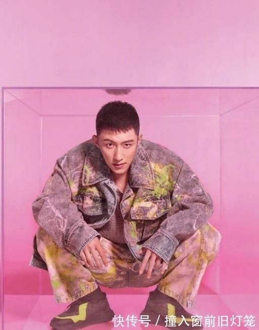 发际线|男人30岁以后,发型怎么剪才合适?试试这4款造型,时尚又魅力