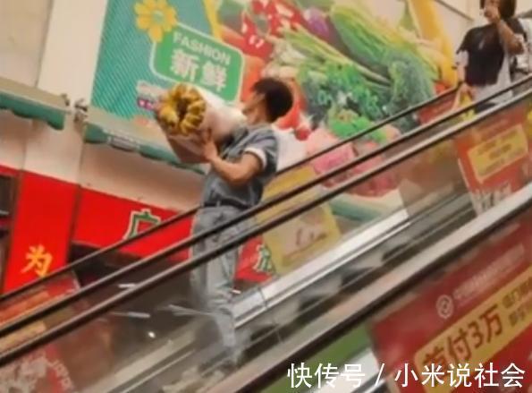 黄晓明|中餐厅龚俊遗憾缺席，180黄晓明和丁真身高差显眼，谎报可不对