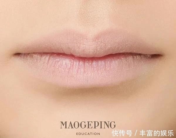 精致|复古红唇妆这样画,精致迷人超显气场