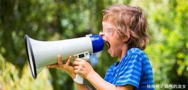 坏情绪|孩子进入“顶嘴期”,父母要学会说这3句话,比打骂教育效果更好