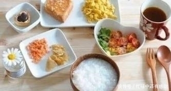 胎记|双胞胎姐姐在腹中被“吸收”,化为胎记留在弟弟腿上,令人动容