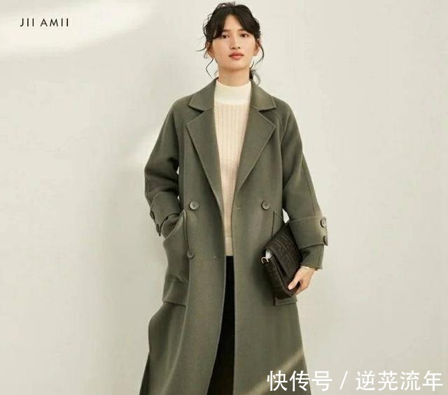 衣服 冬天适合简约有气质的穿搭,稳重又有韵味,适合现在的你!