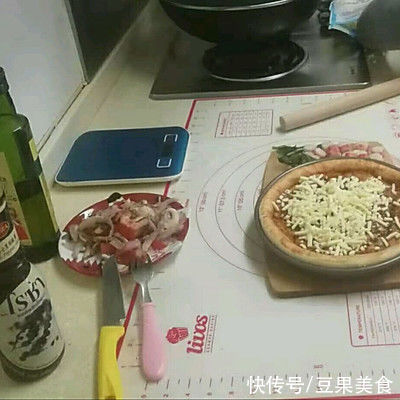披萨pizza～这样做，解馋堪比红烧肉