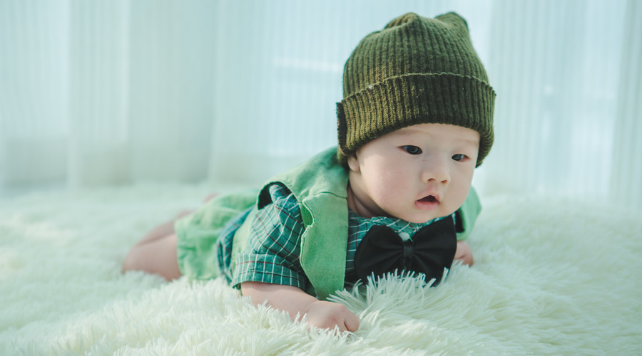 杏妈|妈妈故意拿走宝宝被子,结果萌娃发脾气了,奶凶奶凶的好可爱