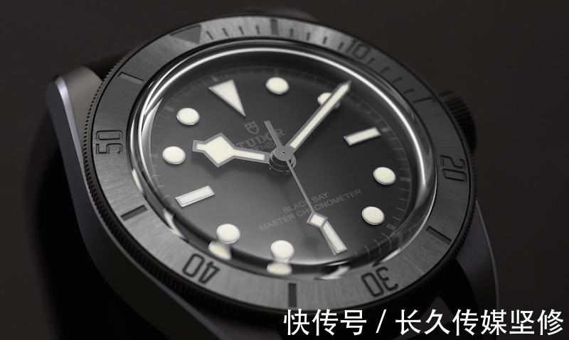 机芯$这场纯黑的时间游戏,科技是它的“敲门砖”