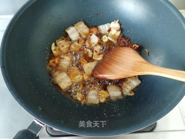  淀粉适量|香干炒肉最美味的做法，你一定要学会！做法简单，好吃又下饭