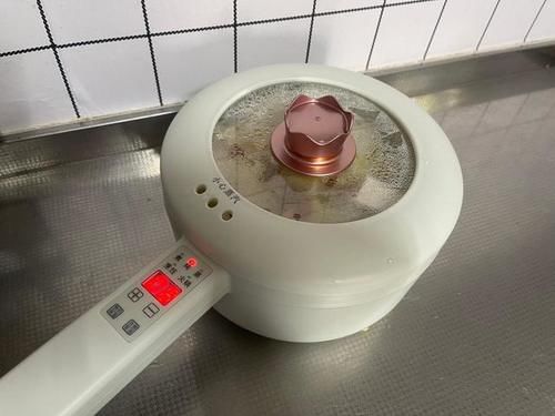 金针菇|天热没胃口，试试这道菜，不炒不炸无油烟，酸辣过瘾，8分钟搞定