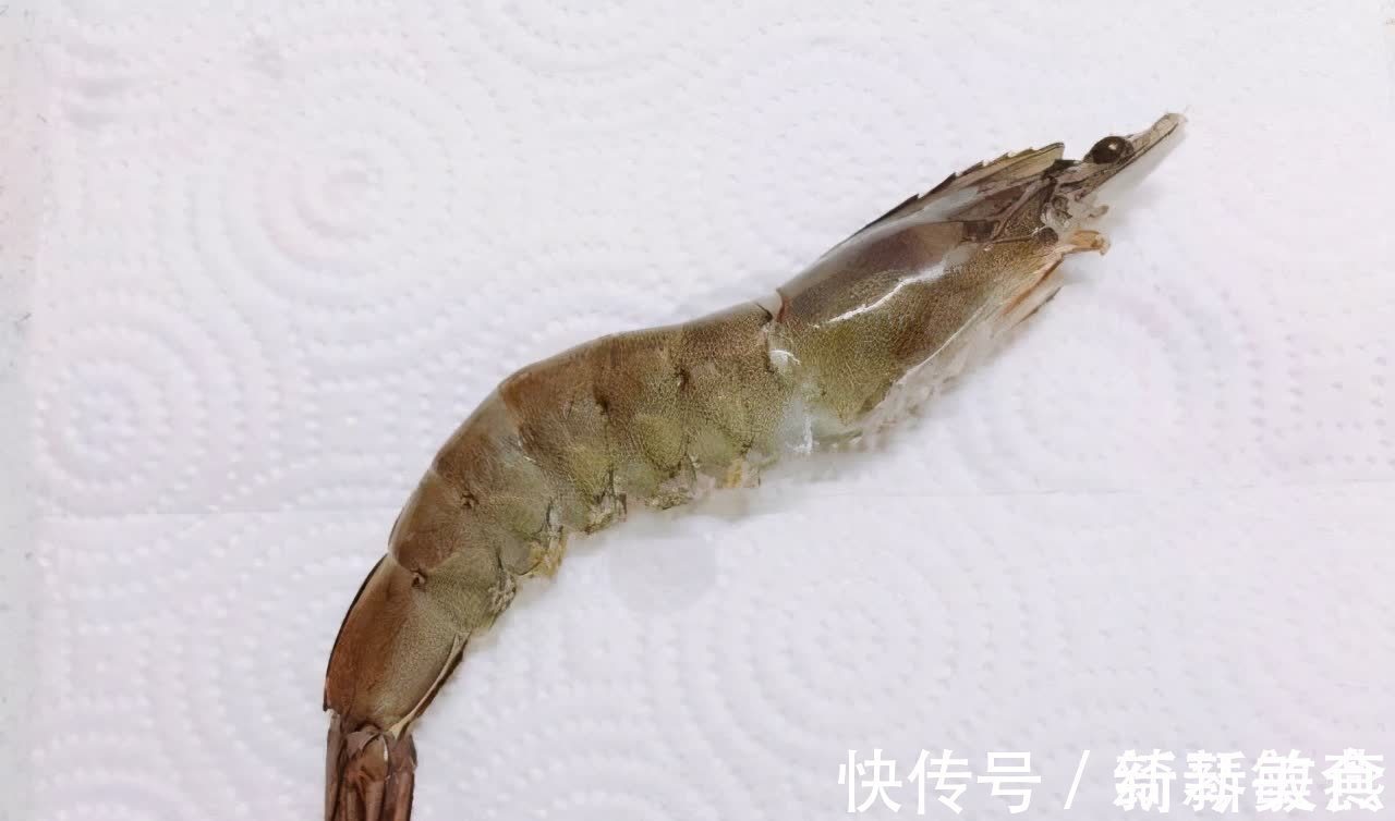 健康|吃虾时，到底用不用去虾线？吃了会危害健康吗？幸好知道的及时