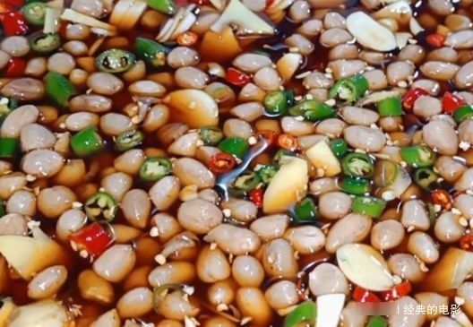 下酒|大厨教你盐渍花生,一个小窍门,口口酥脆,入味快,超适合下酒