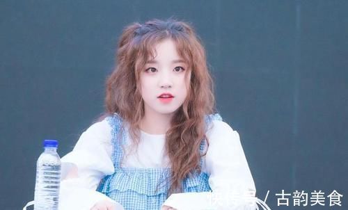 头发 发量多的女生,尽量别留这几种发型,显老还没气质!