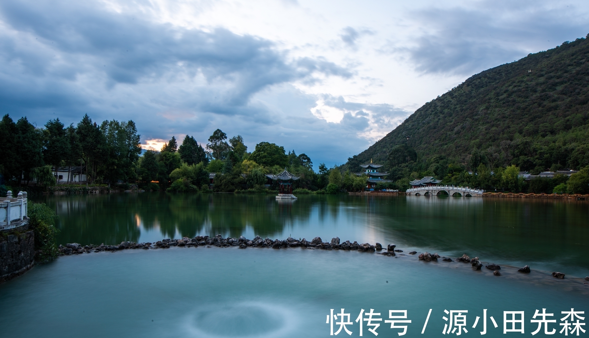 婵娟$千古名句“春风又绿江南岸,明月何时照我还”,被认为有诗病