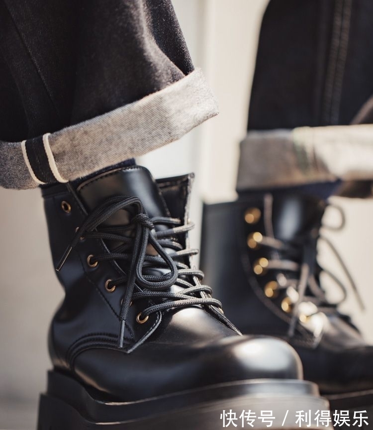 时尚圈 “马丁靴”再不火,我都替时尚圈可惜了,百搭又有型,关键还显高
