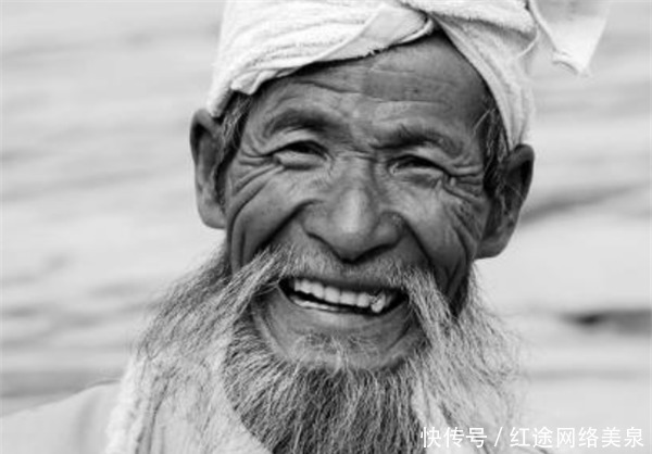 文化|中国最生僻的姓氏“爨”,登记户口时电脑打不出来,家族无奈改姓