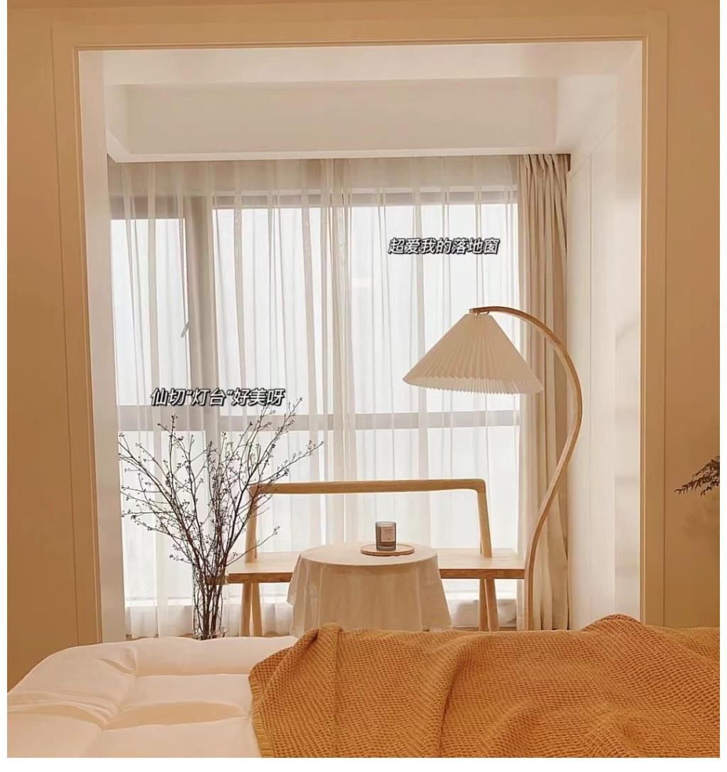 次卧|98㎡原木风新居,大白墙搭配原木家具,朋友来家做客都说像大平层