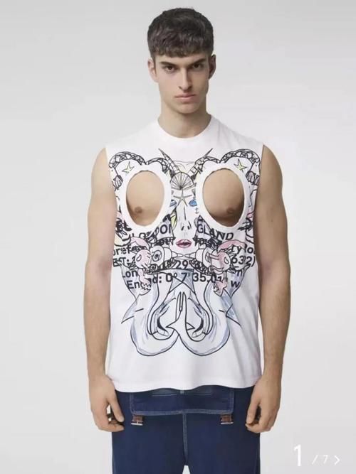 做“平平无奇”的时装，究竟有多难？