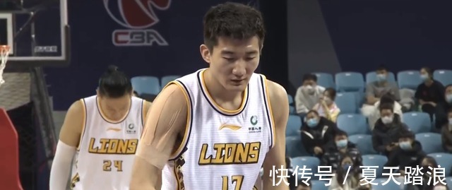 篮板|18分+15分!半场打花广东男篮,广厦男篮要成为荣誉收割机
