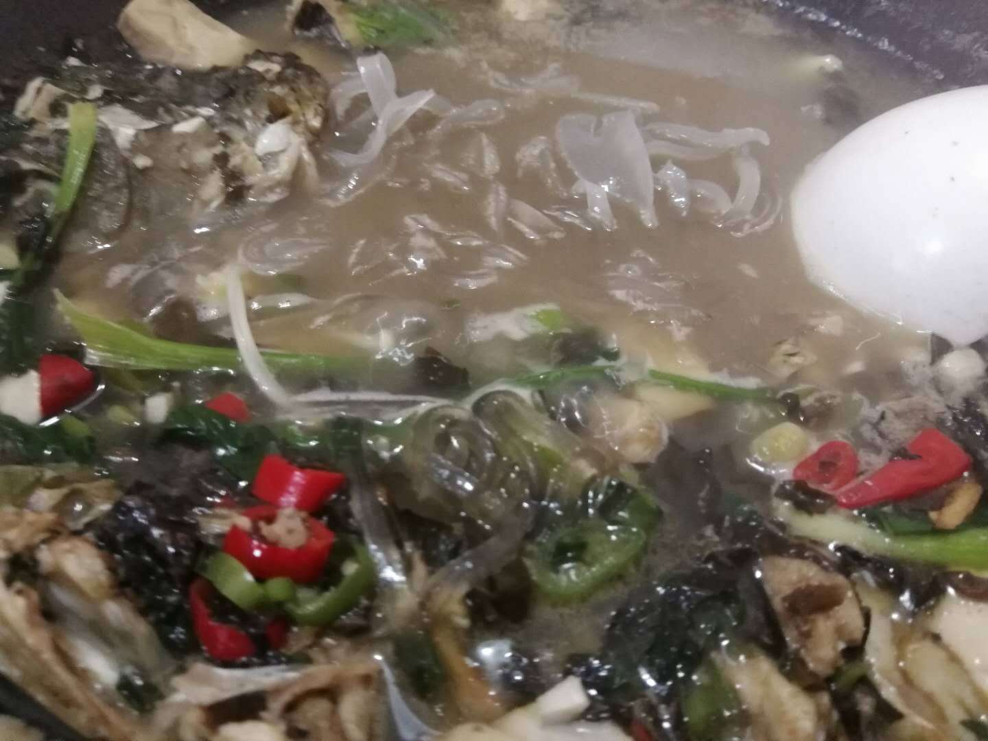 特色美食|地道湖南乡野特色美食,干红薯叶煮鱼,汤浓味美超级下饭!