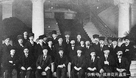 希腊|希腊十一段线有多霸气,几乎没给土耳其留海域,家门口都是希腊的