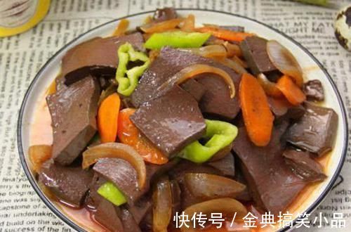 鸭血|洋葱和此物一起炒,每天炒一盘,气血足了,软化血管,血管通畅了