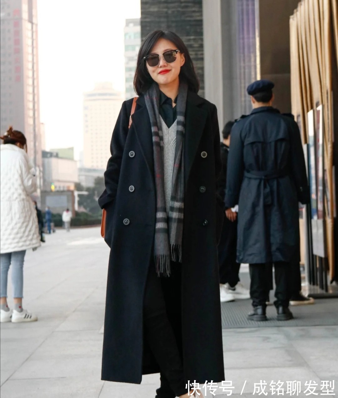 短靴 四五十岁的女人别再追求少女感!这几种搭配方法,成熟大气又减龄