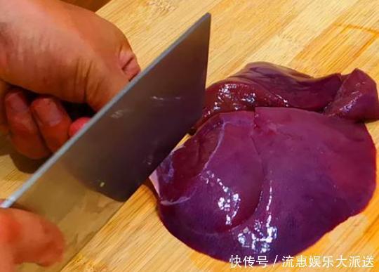  参考|爆炒猪肝的正确做法，炒出来的猪肝滑嫩无腥味！参考一下！
